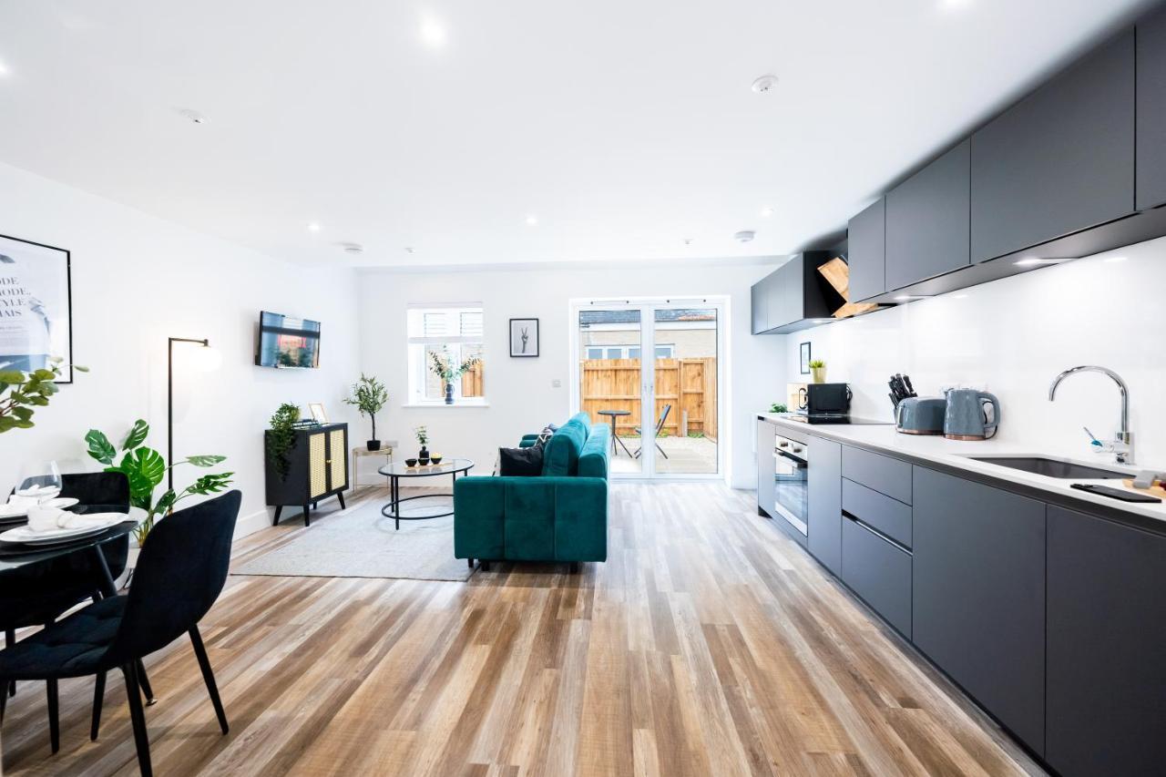 Hosta Group - Prestige 1 Bed Apartment - The Olive Cambridge  Exterior photo
